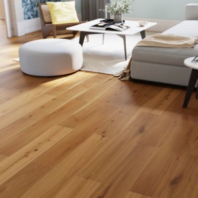 Parquet contrecollé clipsable Visby XL en chêne verni blond rustique