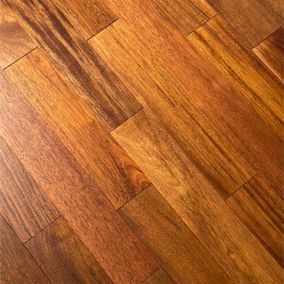 Parquet massif à clipser Merbau L verni coloris naturel