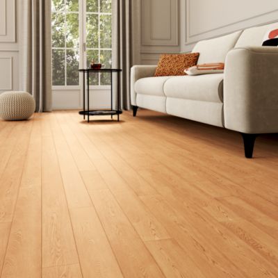 Parquet massif clipsable en chêne GoodHome Laholm finition vernis mat coloris naturel