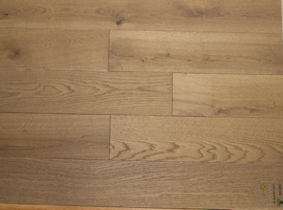 Parquet Massif Gabrielle Aspect Chene Fonce 30 A 1 X 12 Cm Ep 15 Mm Vendu A La Botte Castorama