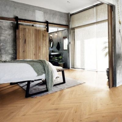 Parquet Point de Hongrie Chêne contrecollé verni brossé Rustique Naturel Manchester 125x15X780mm - 4mm de couche d'usure