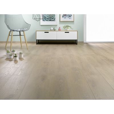 Parquet stratifié 12 mm CHENE AMANDE SOLID PLUS