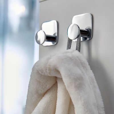 Patère salle de bains à visser ou à coller 1 tête GoodHome Koros en acier coloris argent