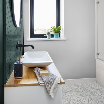 Peinture cuisine et salle de bains Valspar Pro satin base B 1L