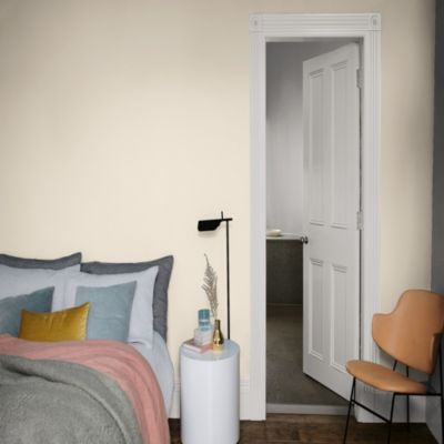 Peinture murs et boiseries Color Resist Dulux Valentine satin lait d'amande 2,5L
