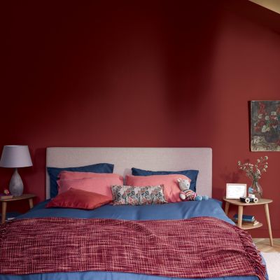 Peinture murs, plafonds, boiseries et radiateurs rouge glamour satin Dulux Valentine Crème de couleur 2.5 L