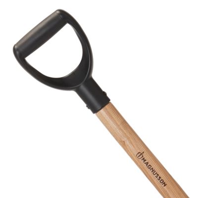 Pelle carrée Magnusson avec manche bois