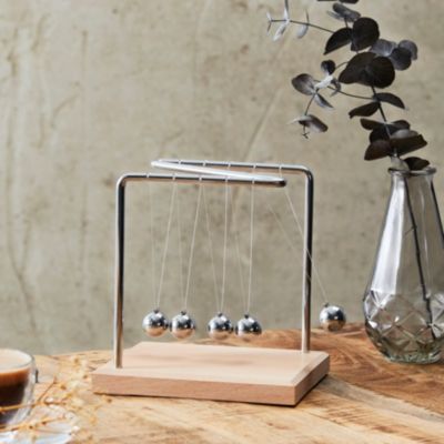 Pendule de Newton - HOME DECO FACTORY - Ludique - Élégant - Marron et Gris