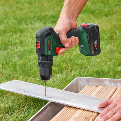 Perceuse à percussion sans fil Bosch UniversalImpact 18V-60 2x2Ah