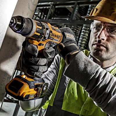 Perceuse à percussion sans fil brushless DeWalt DCD795D2 18V - 2x2Ah