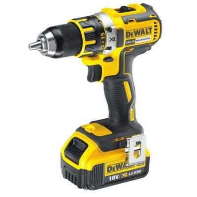 Perceuse-visseuse 18V + 2 batteries 4Ah + chargeur + coffret T-STAK - DEWALT - DCD790M2