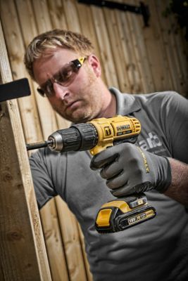 Perceuse à percussion sans fil brushless DeWalt DCD795D2 18V - 2x2Ah