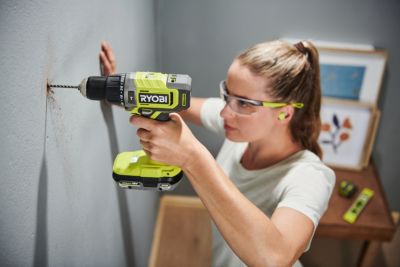 Perceuse-visseuse à percussion sans fil - Ryobi - 18V - RPD18-2C20SA127 - 52 Nm