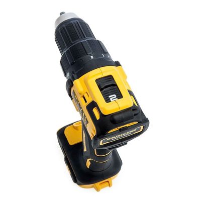 Perceuse visseuse Compacte XR 18V 2Ah Li-Ion Brushless DEWALT