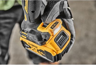 Perceuse visseuse Compacte XR 18V 5Ah Li-Ion Brushless DEWALT