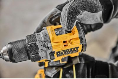 Perceuse visseuse Compacte XR 18V 5Ah Li-Ion Brushless DEWALT