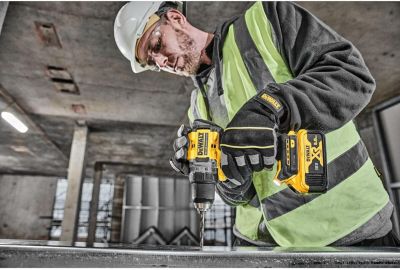 Perceuse visseuse Compacte XR 18V 5Ah Li-Ion Brushless DEWALT