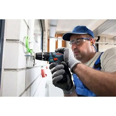 Perceuse-visseuse à percussion GSB 12V-15 BOSCH - 12 V, 30 Nm, 2 batteries 2,0 Ah, chargeur, sacoche
