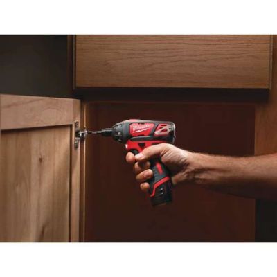 Perceuse Visseuse Sans Fil 12V LiIon Milwaukee M12 BSD0 - Machine Seule et Performante