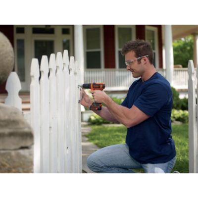 Perceuse visseuse sans fil Black+Decker 10.8V BDCDD12K-QW - 1.5Ah