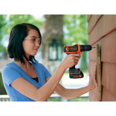 Perceuse visseuse sans fil Black+Decker 10.8V BDCDD12K-QW - 1.5Ah