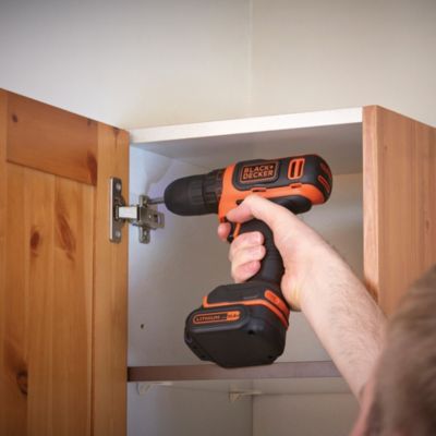 Perceuse visseuse sans fil Black+Decker 10.8V BDCDD12K-QW - 1.5Ah