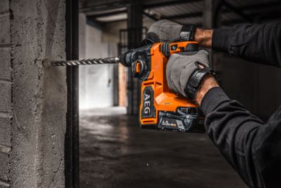 Martello Combinato Makita DHR283ZWJU 2x18V – 3 Funzioni Con AWS E Due Mandrini, Potente E Senza Spazzole
