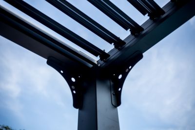 Pergola bioclimatique autoportante manuelle aluminium Habrita PER3630BI gris 3,60 x 3 m