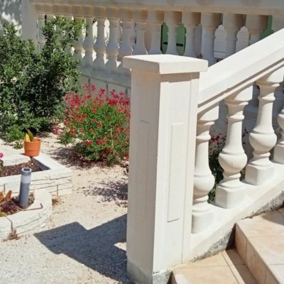 PILIER BETON 106 cm - 6 pièces - Dimensions : L 106 x l 24 cm -Série B72 -Claustras - Balustres plates