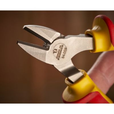 Pince coupante isolée Stanley 160 mm