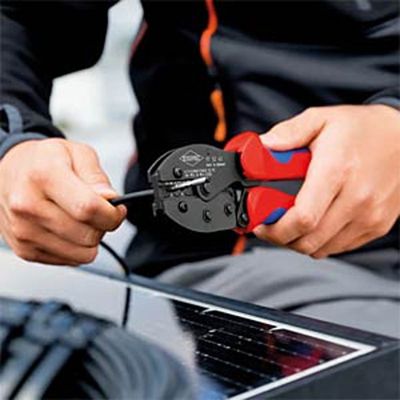 Pince À Sertir Preciforce Pour Contacts Photovoltaïques Mc4 / Mc4 Evo2 4 - 6mm² Knipex - 975242