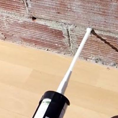 Pistolet à calfeutrer (capacité 600 ml) - Avec piston fermé pour l'application de gels et de liquides visqueux