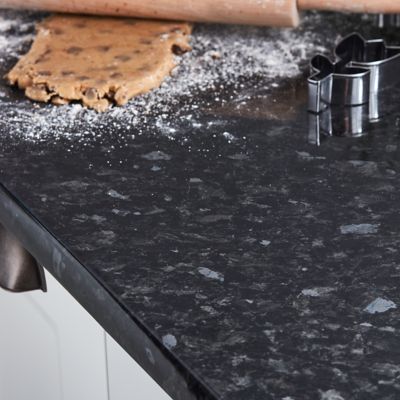 Plan de travail stratifié effet granit noir L.300 x l.62 x ép.3,8 cm GoodHome Kabsa