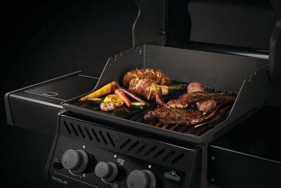 Plancha Napoleon en fonte émaillée réversible et encastrable pour barbecue Freestyle 365/425 et Rogue 425/525/625