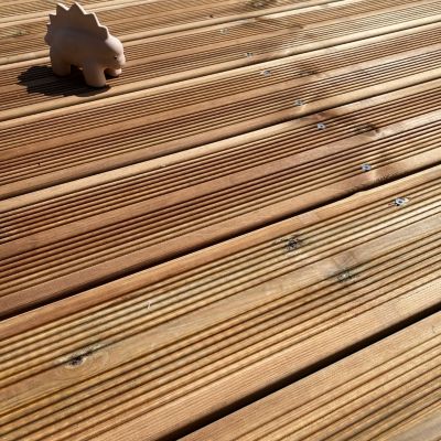 Planches de terrasse Pin autoclave Marron pour 40 m², Longueur 4,8 m.