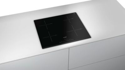 Plaque de cuisson induction 4 foyers Bosch coloris noir l.59,2 x P.52,2 x H.5,1 cm