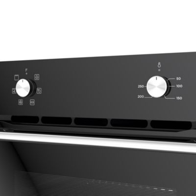 Plaque de cuisson vitrocéramique 4 zones 6000 W + four encastrable 66 L Cooke & Lewis
