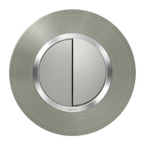 Plaque de finition 1 poste Legrand Dooxie 6 009 78 coloris inox brossé avec bague effet chrome l.100 x P.10 x H.100 mm