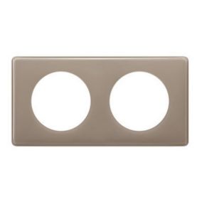 Plaque de finition 2 postes Legrand Céliane 0 988 24 coloris laqué galet l.161 x P.8,5 x H.82 mm