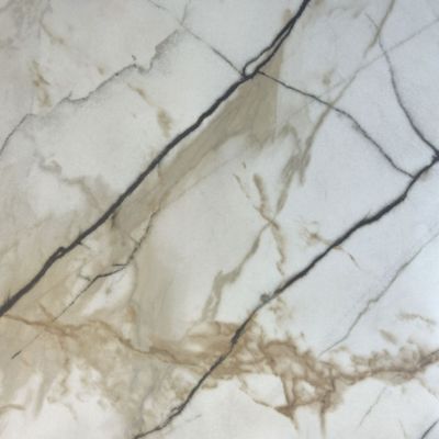 Plateau 60x60 decor marbre calcuta chants laiton - Restootab