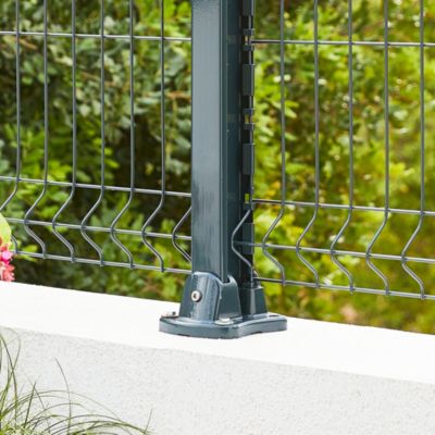 Platine pour poteau à encoche Blooma grise