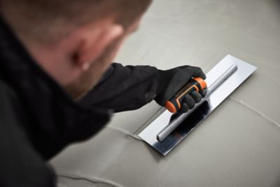 Platoir de finition Magnusson lame en acier au carbone L.360 x l.100 mm