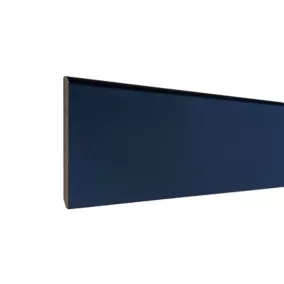 Plinthe arêtes vives avec bord arrondi MDF papier noir glossy 240 x 8 cm, ép.14 mm