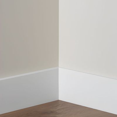 Plinthe carrée en MDF mélaminé blanc 12 x 90 x 2225 mm - 10 unités