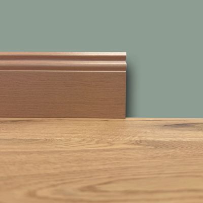Plinthe DUCALE en fibres de bois compactes 120 x 15 chêne miel (prix au mètre)