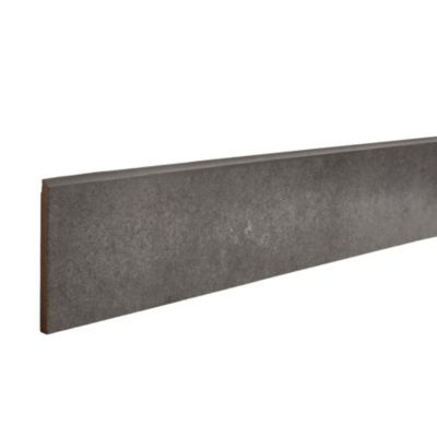Plinthe en carrelage anthracite effet béton L.61,5 x l.8 cm x ép.7,4 mm, Konkrete