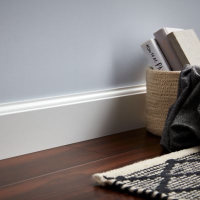 Plinthe MDF Blanc GoodHome 220 x 9 cm Décor 10 (vendue à la pièce)