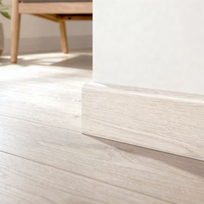 Plinthe MDF , effet chêne blanchi GoodHome, décor 355, H.8 cm x L.220 cm x ép.13 mm, résistant à l'eau (vendue à la pièce)