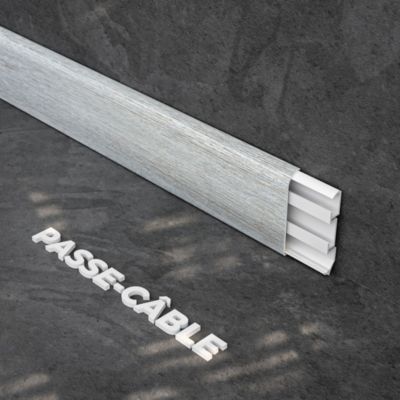 Plinthe Passe-Câble PVC 80 mm - Chêne de Wallonie - 2.60 m, Lot de 5