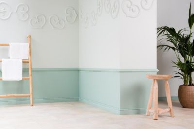 Plinthe SX165 élégante et classique aux courbes douces